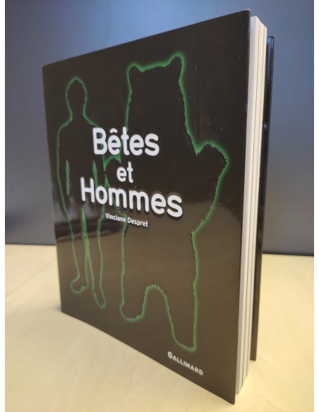 Livre francophone: "Bêtes et hommes"